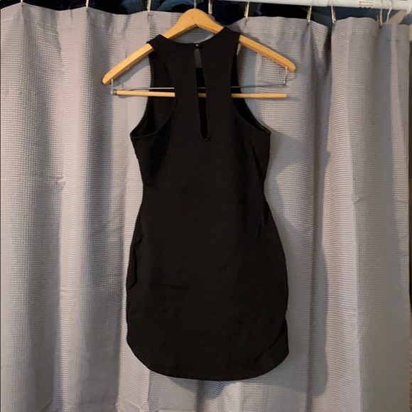 Black mini dress - Picture 2 of 4